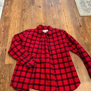 Women’s Filson Button Up.  Thick brushed cotton. Excellent condition. Med